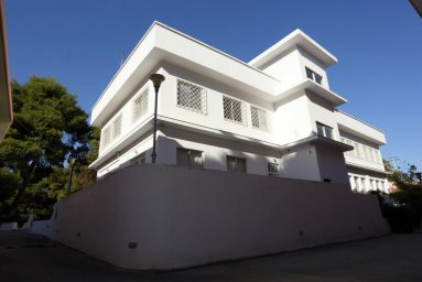 Dimokostoula Building